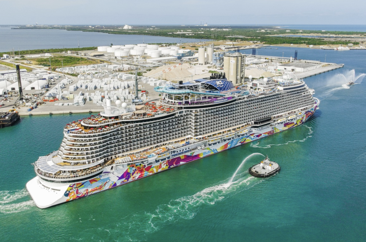 Cruise Ship